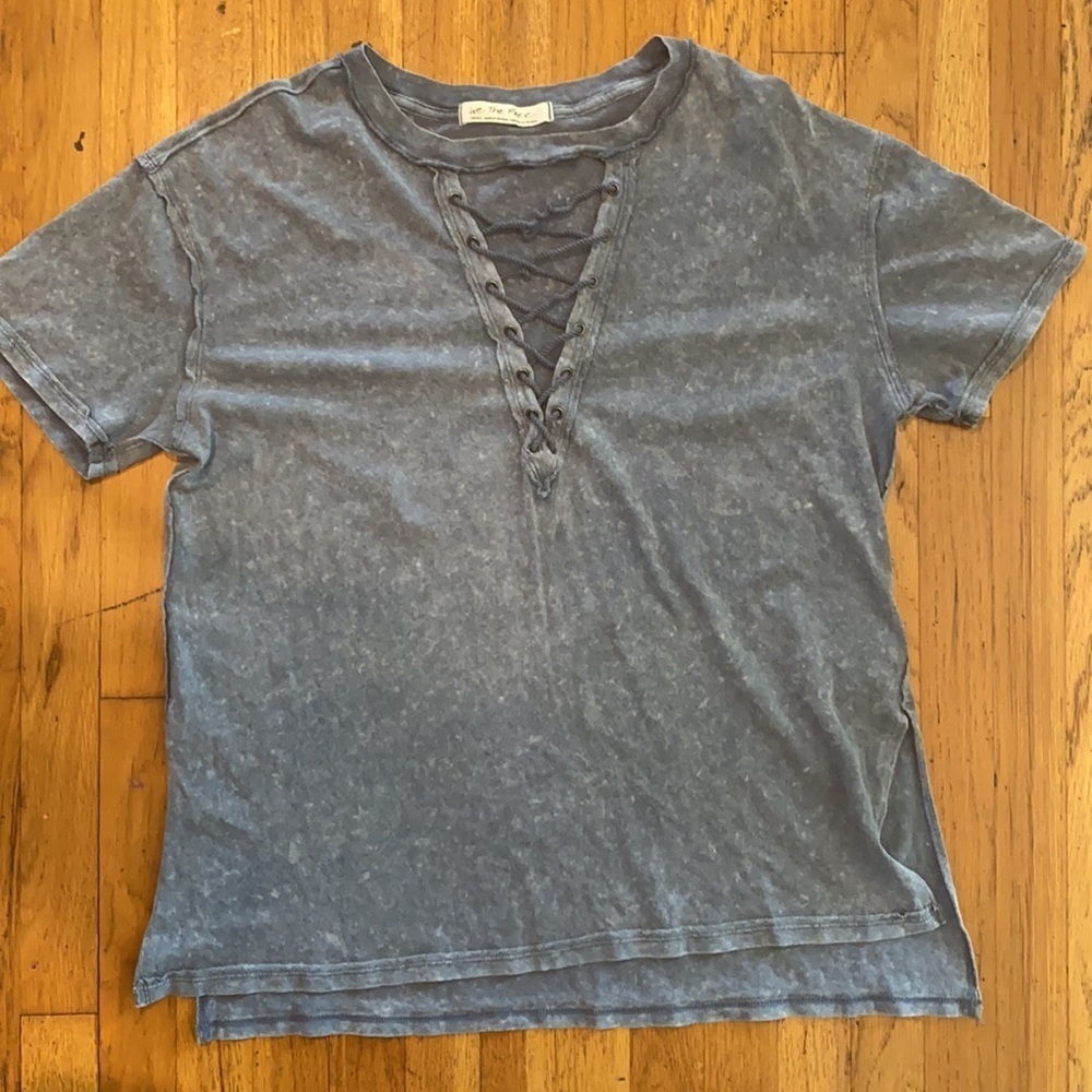 We The Free Women's Blue Azalea T-Shirt Short Sleeve Tee Lace Up Neck Size Small - Picture 6 of 13